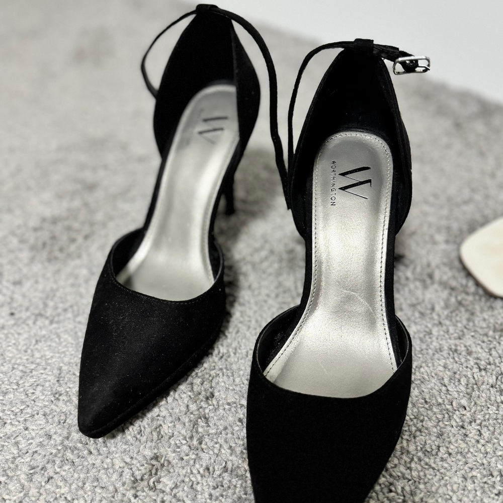 Shoes - Picture 3 of 3